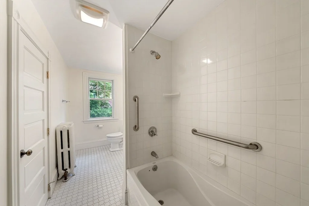 Photo of Unit 2 at 179 Rawson