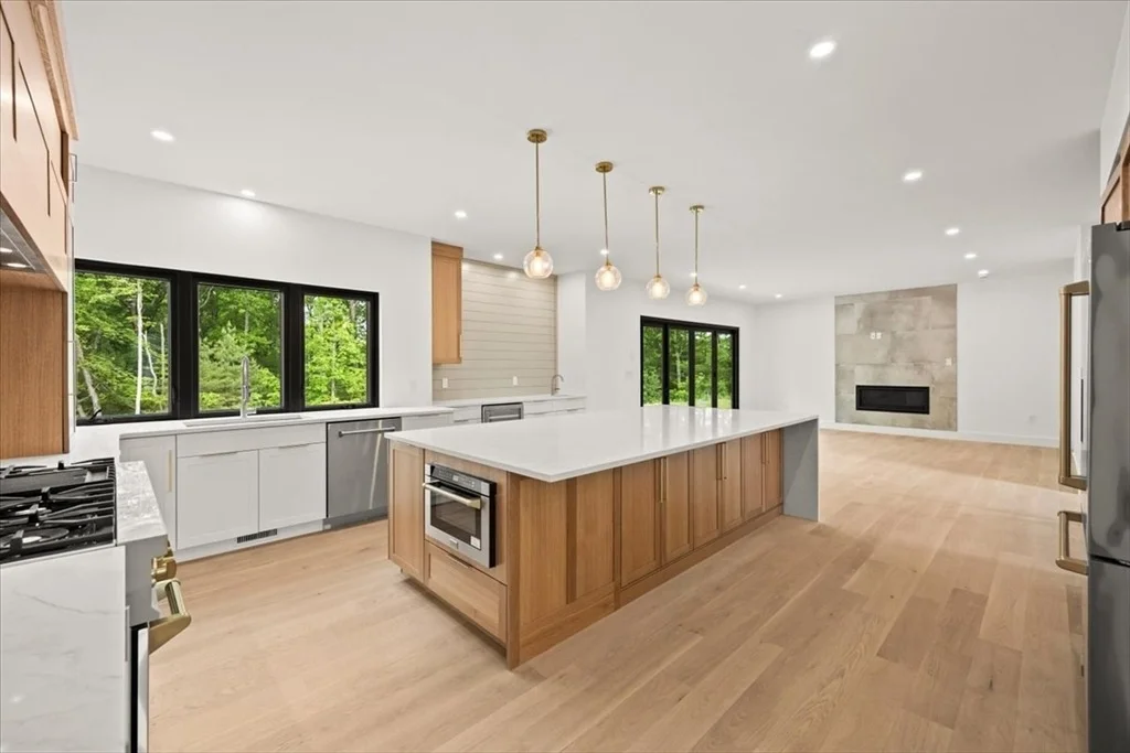 Photo of 30 Starr Ln
