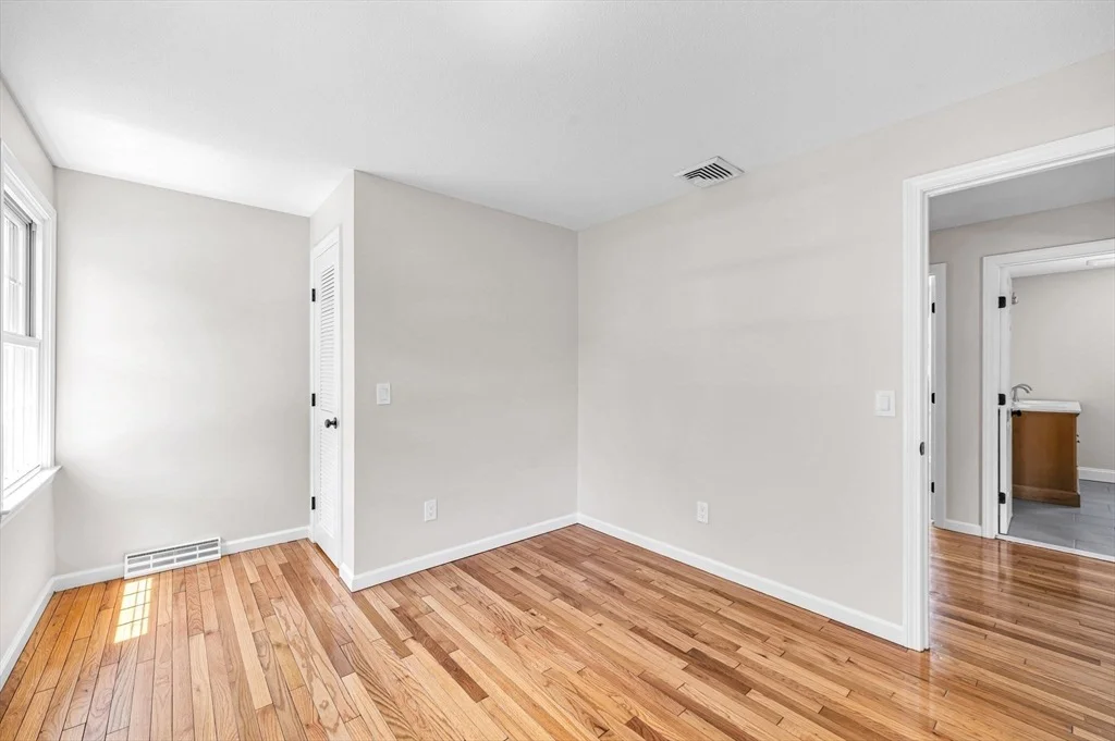 Photo of 252 Pinewood Drive