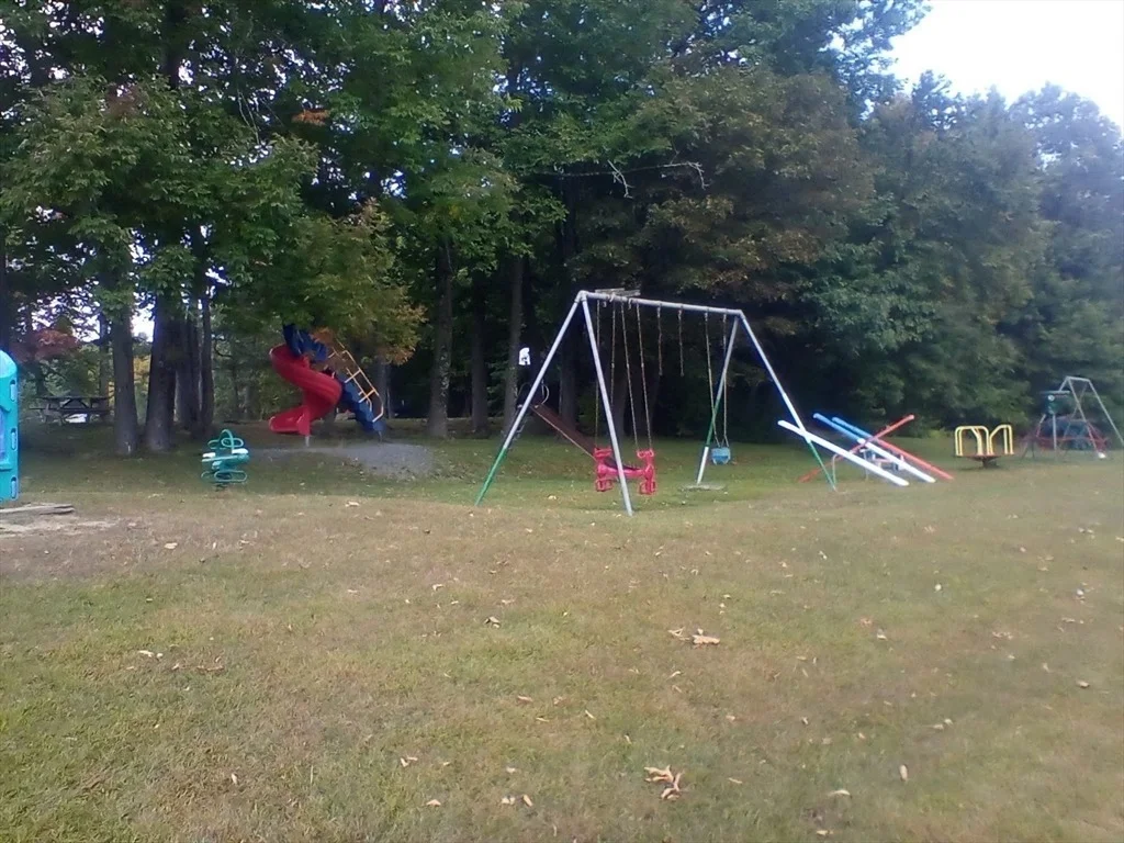 Photo of 27 & 29 Cascade Dr