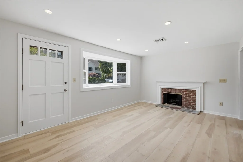 Photo of 154 Maple Street