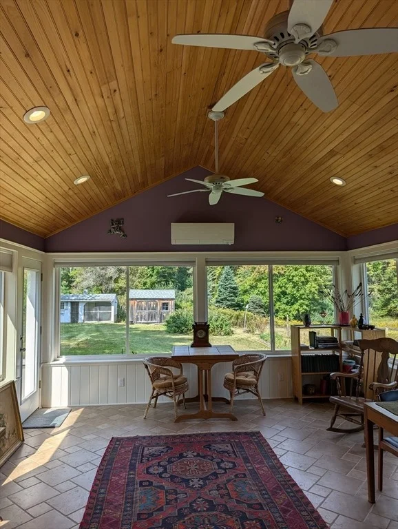Photo of 504 Lampblack Rd