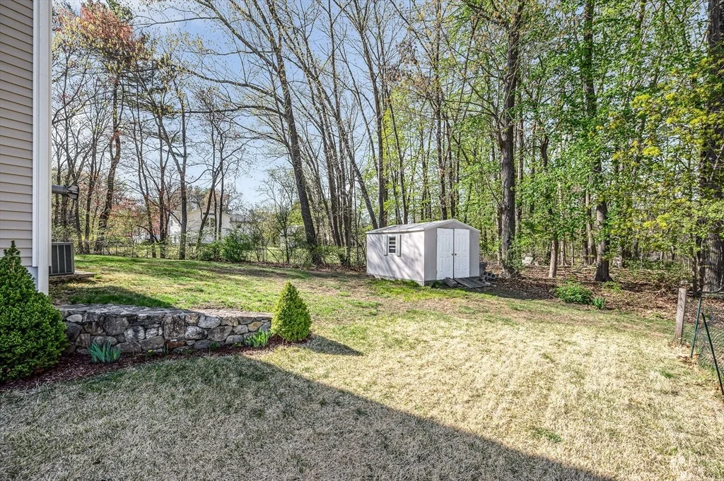 Photo of 12 Dawn Dr