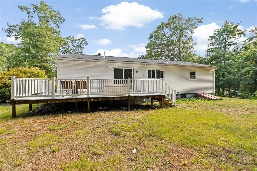 Photo of 244 Flaggler Dr