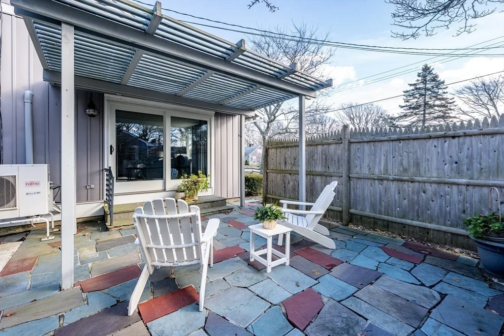 Photo of 142 Chestnut St