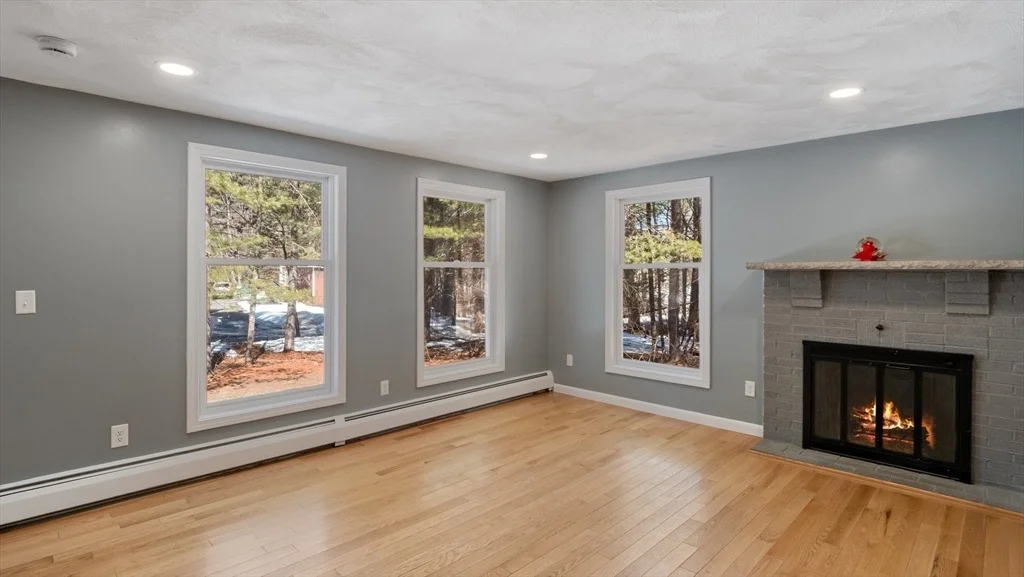 Photo of 77 Hazen Rd