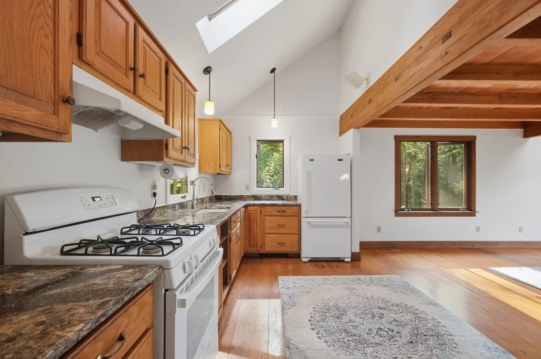 Photo of 488 White Rd