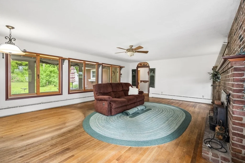 Photo of 148 Walnut Hill Rd