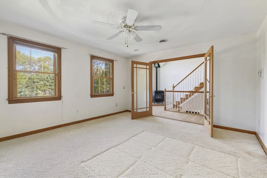 Photo of 27 Sullivan Blvd