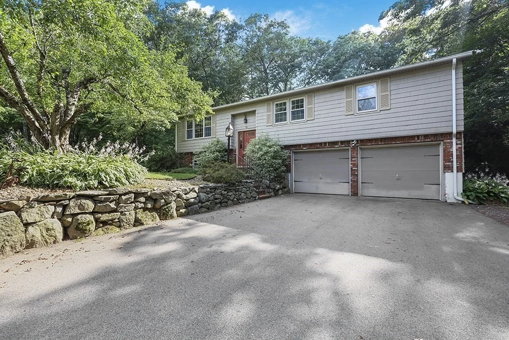 Photo of 162 Oak St