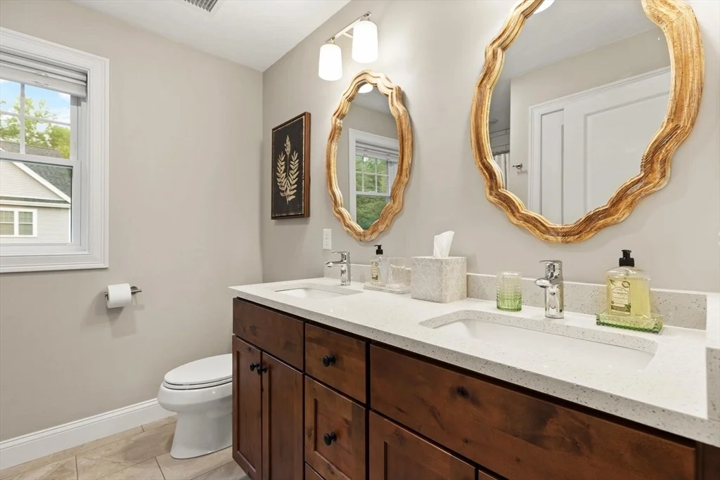 Photo of 187 Run Brook Cir