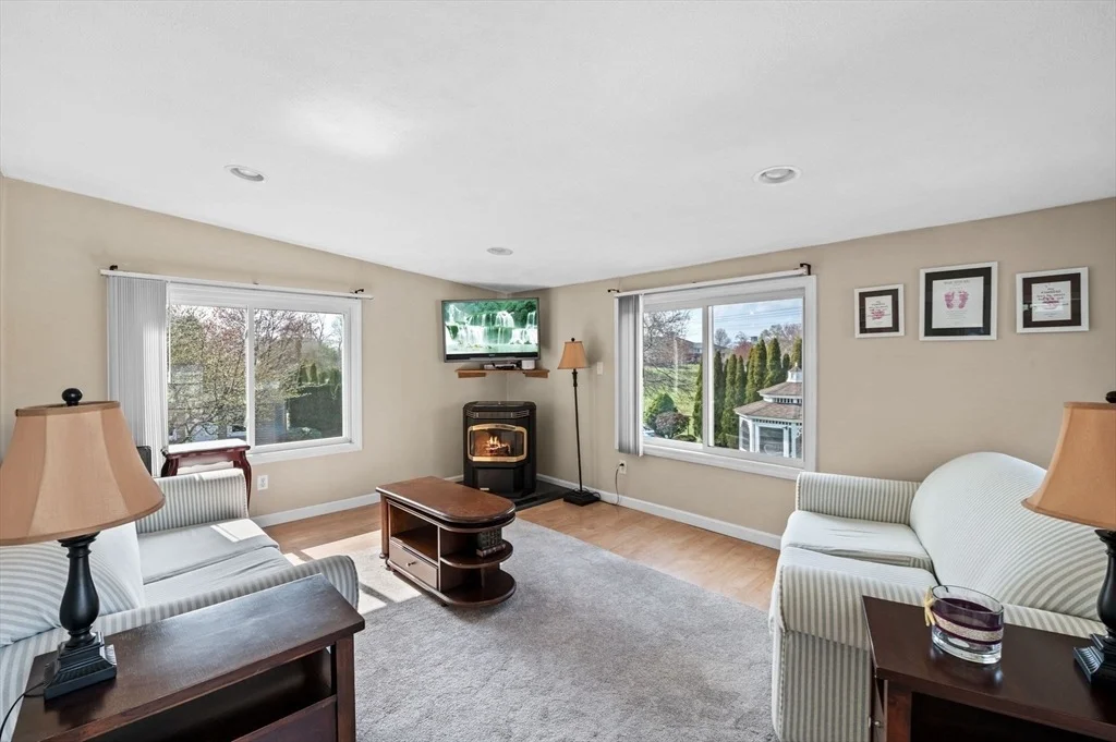 Photo of 12 Jacobs Ave