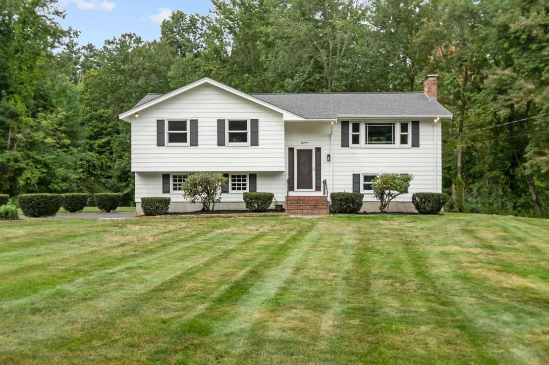 Photo of 18 Cowdrey Ln