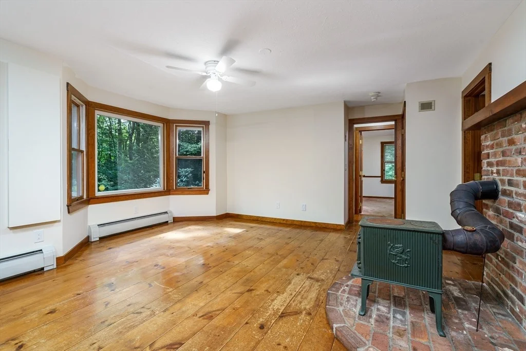 Photo of 123 Saunders Street