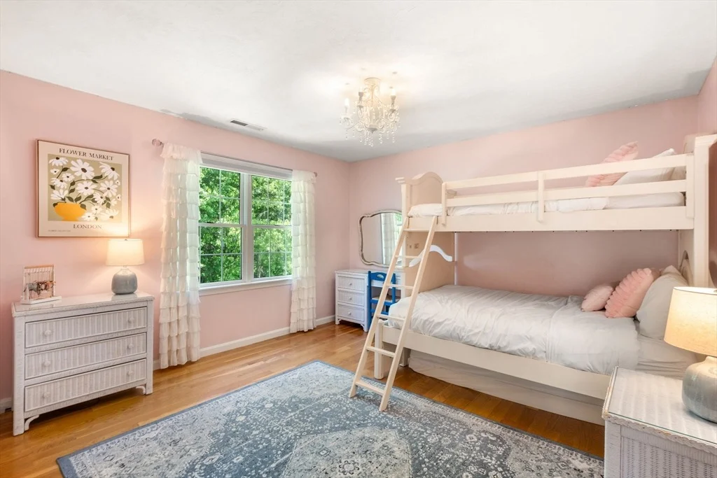 Photo of 48 Beethoven Ave