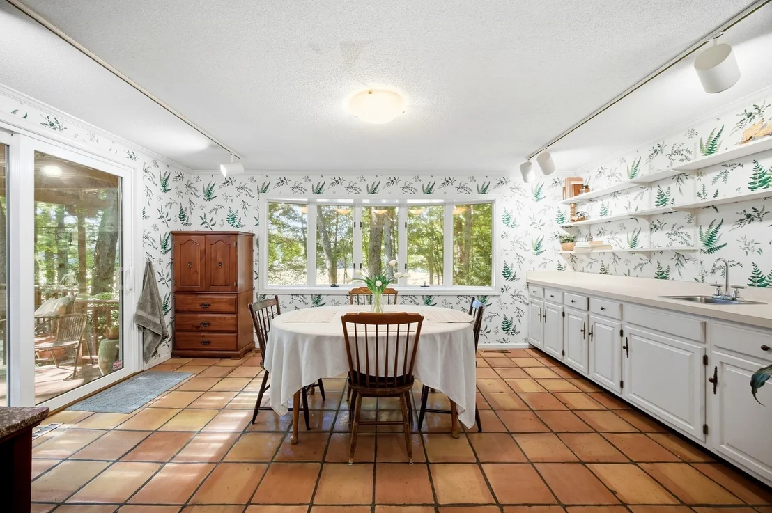 Photo of 64 Cambridge Cir