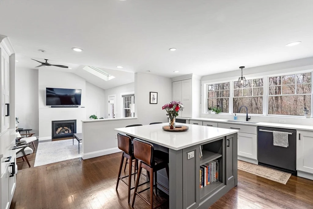 Photo of 103 Peabody Dr
