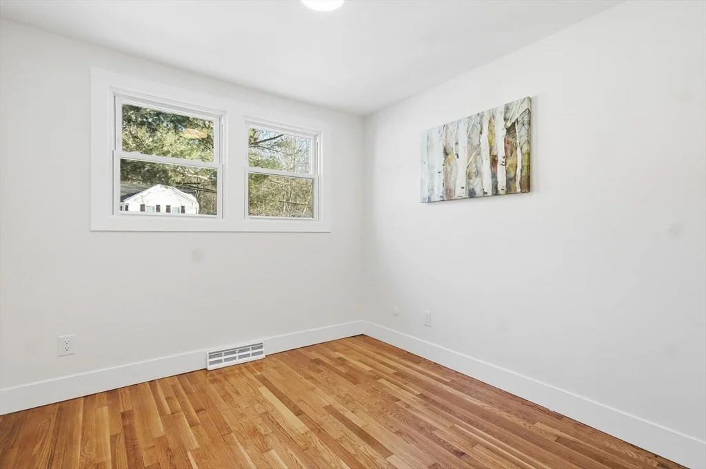 Photo of 155 Mill St
