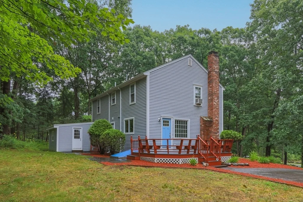 Photo of 551 Old Dunstable Road