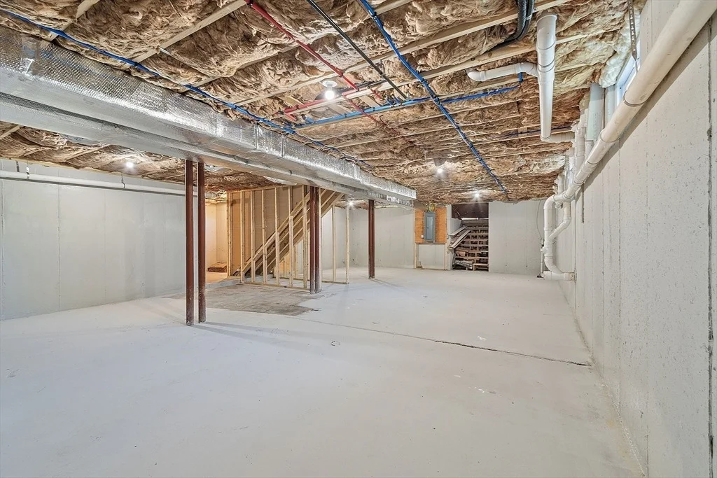 Photo of 383 Delano Rd