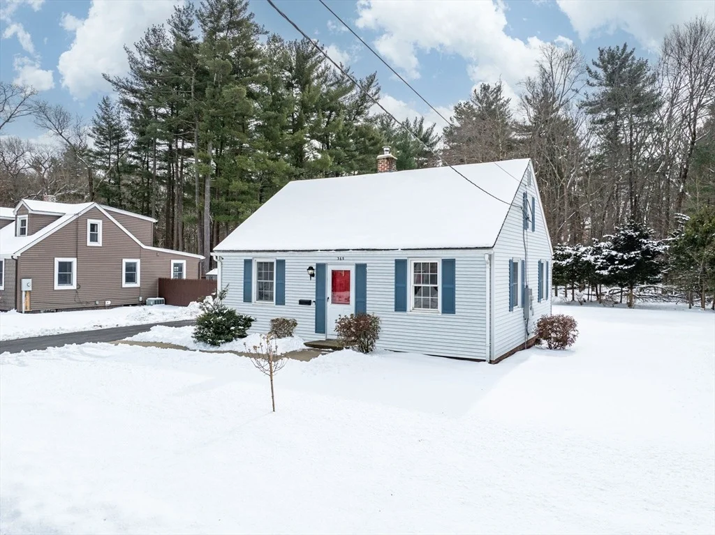 Photo of 365 Maple Rd