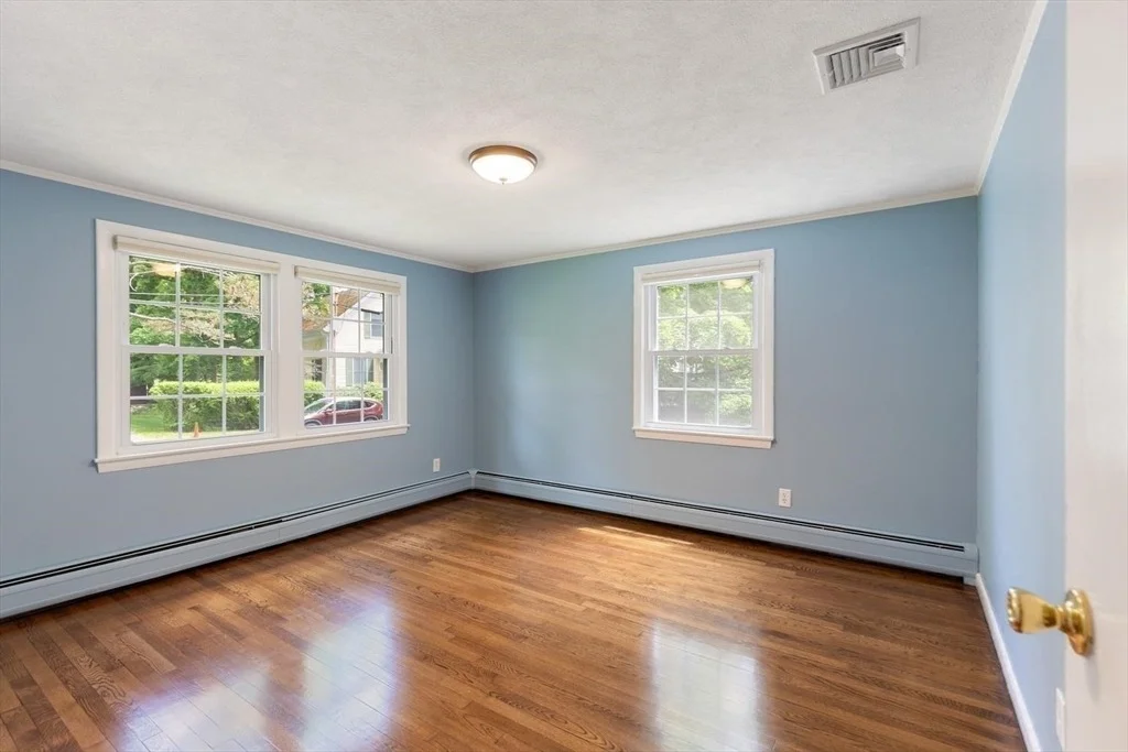 Photo of 1 Brackenbury Lane