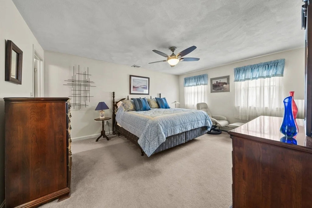 Photo of 31 Emerald Dr