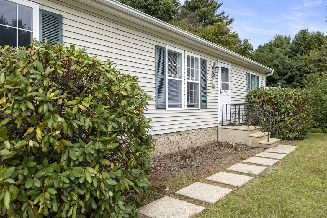Photo of 21 Fox Run