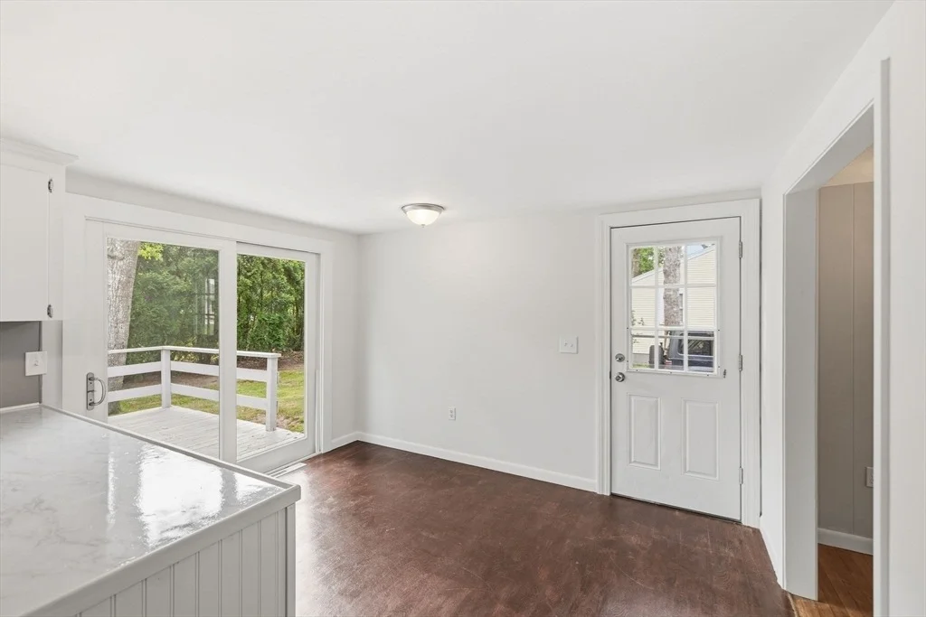 Photo of 90 Castlewood Circle