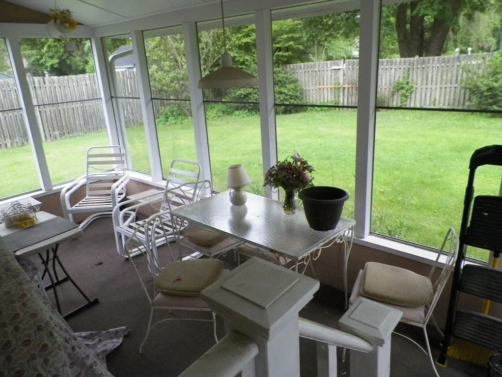 Photo of 7 Maple Ln