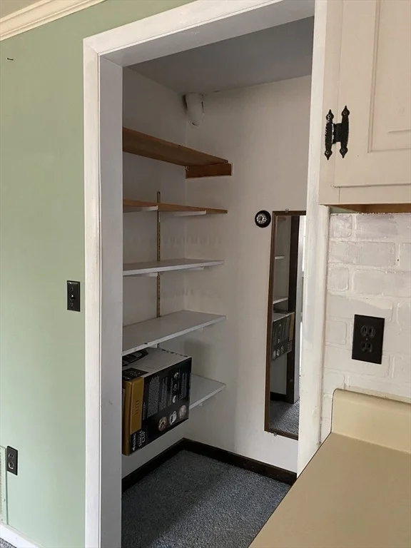 Photo of 106 Shore Rd