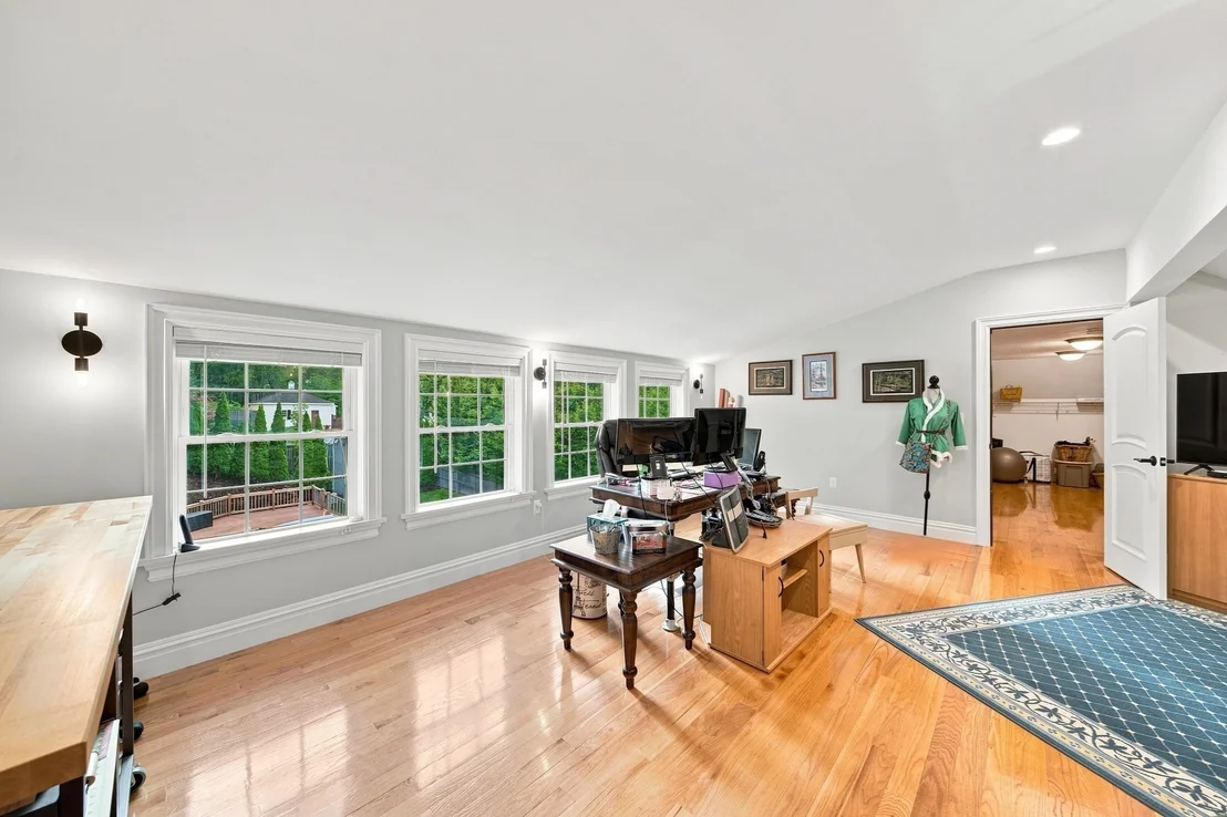 Photo of 5 Dell Ave