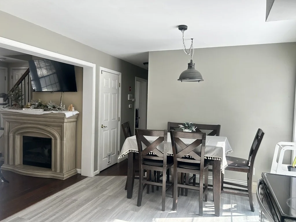 Photo of 4 Brookstone Dr