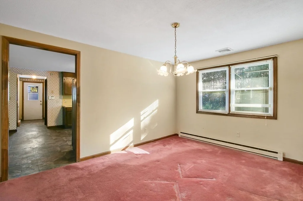 Photo of 17 Labelle Cir