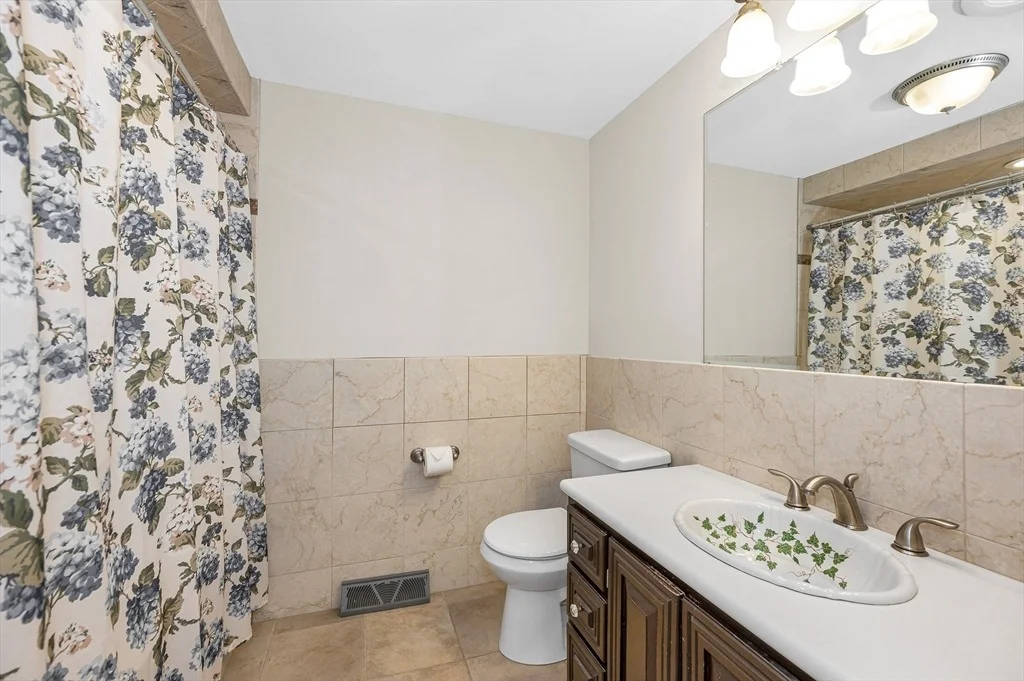 Photo of 454 Dunstable Road