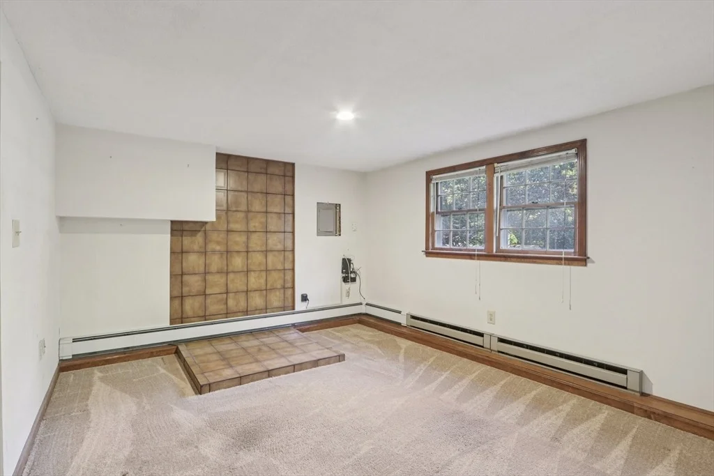 Photo of 8 Glenn Dr
