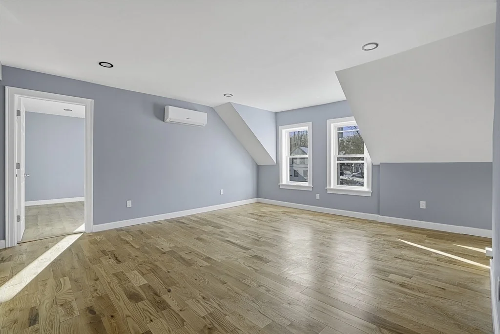 Photo of 140 Spring St