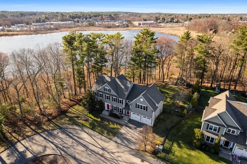 Photo of 95 Gibson Ave