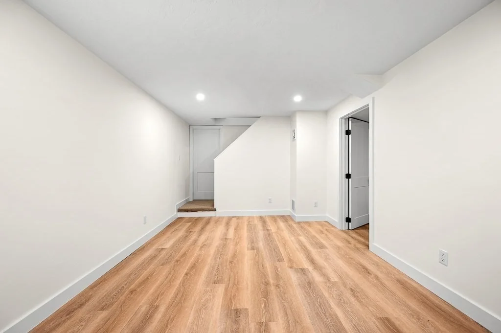 Photo of 30 Collins Rd