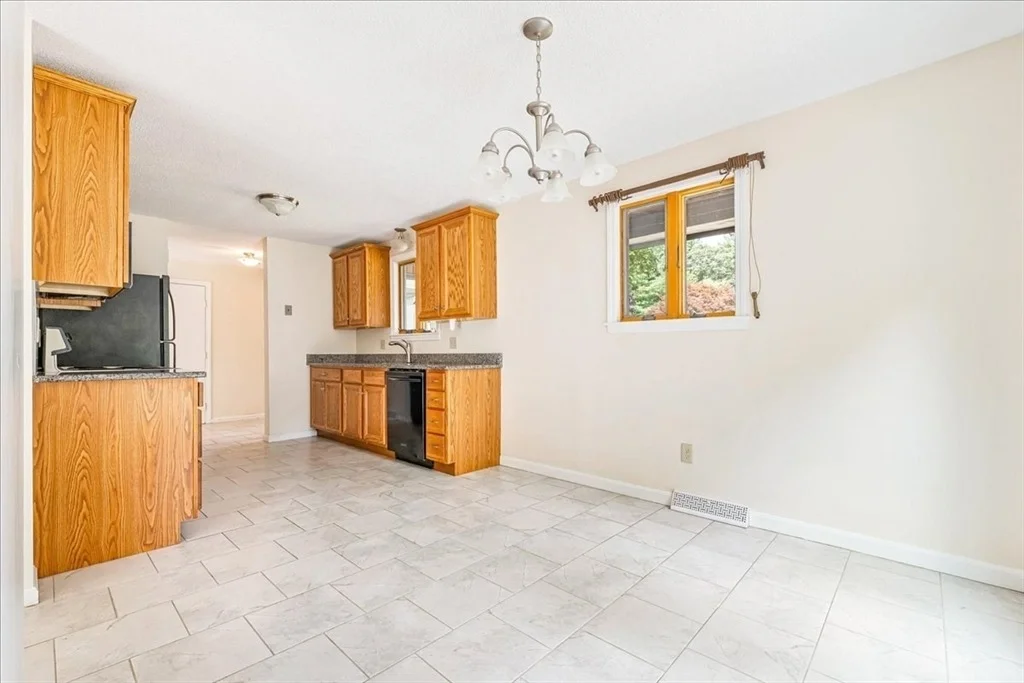 Photo of 110 Queens Brook Rd