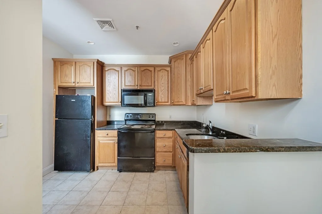 Photo of Unit 306 at 7 Central Square