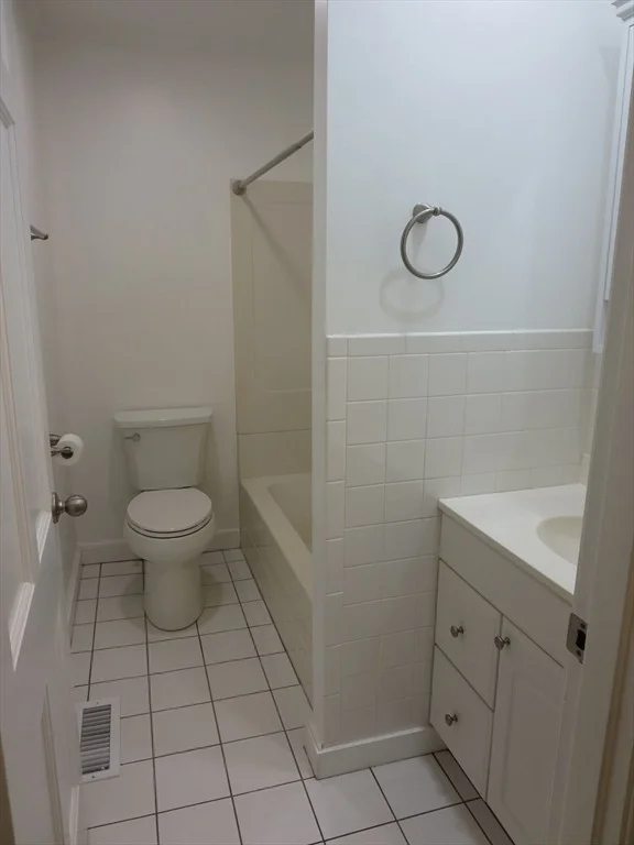 Photo of 130 Fuller Rd