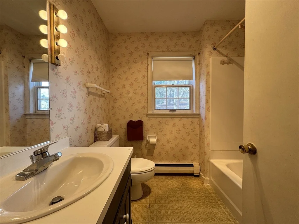 Photo of 696 Bernardston Road