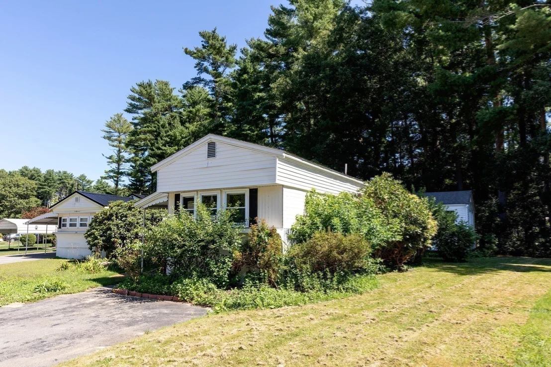 Photo of 71 Maplewood Dr