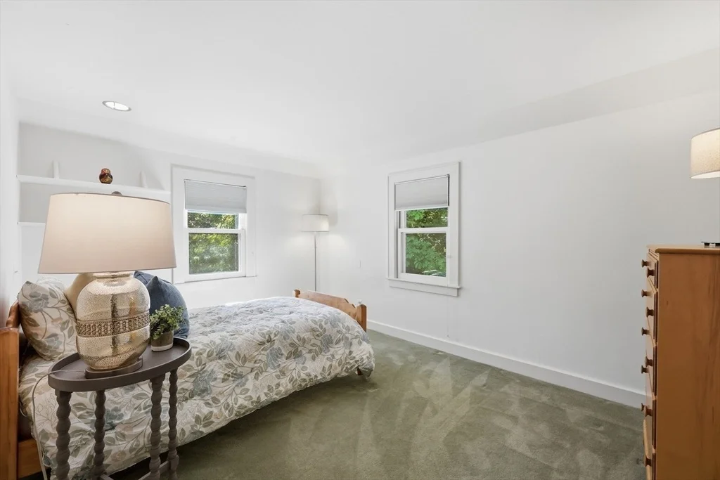 Photo of 77 Pleasantview Avenue
