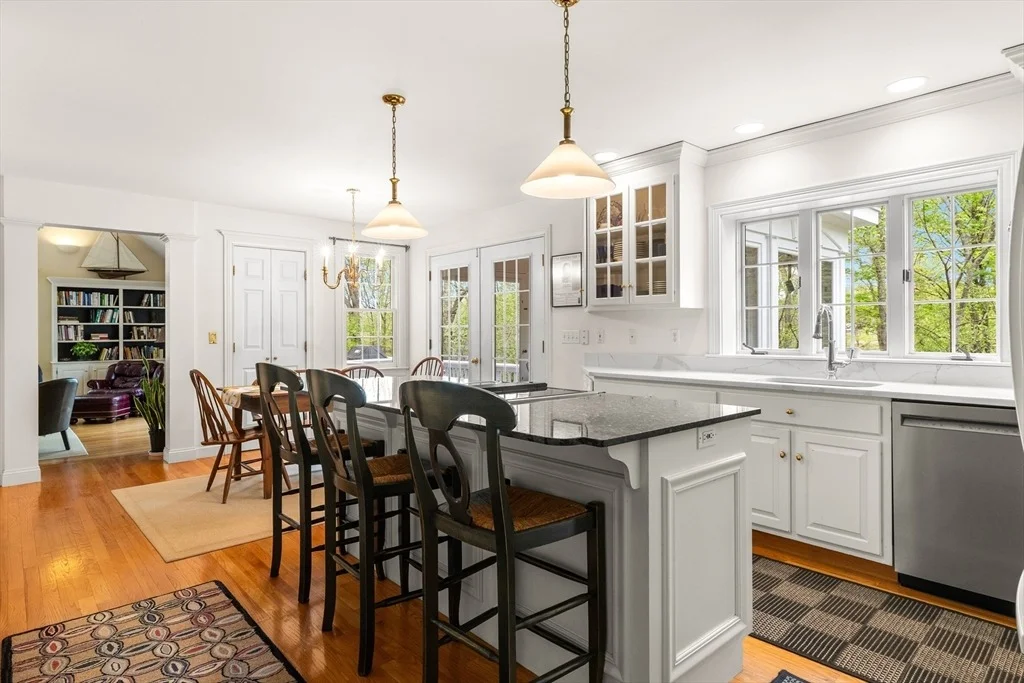 Photo of 151 River Rd