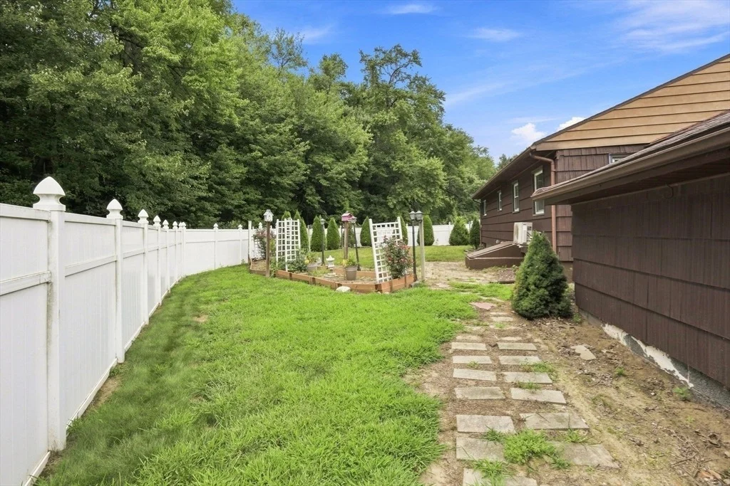 Photo of 111 Florida Drive