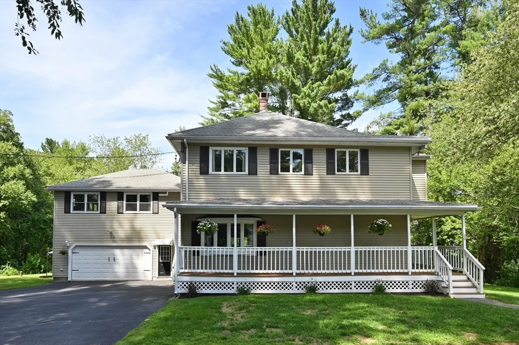 Photo of 20 Hemlock Rd
