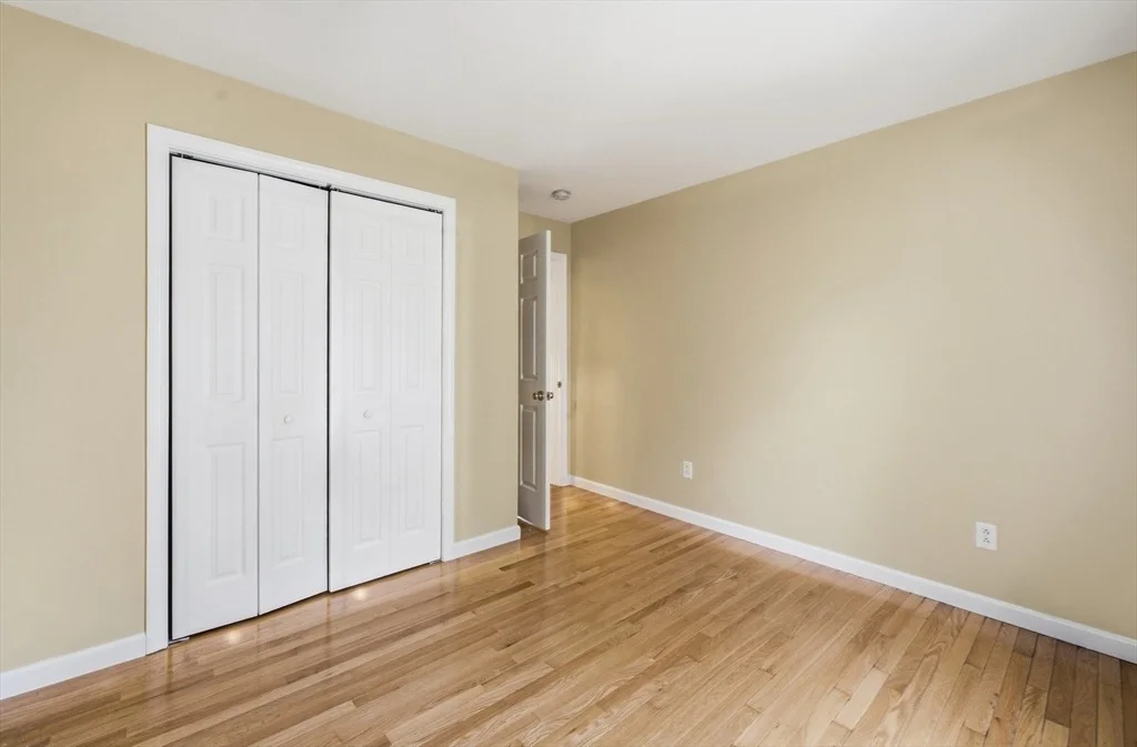 Photo of 6 White Birch Dr