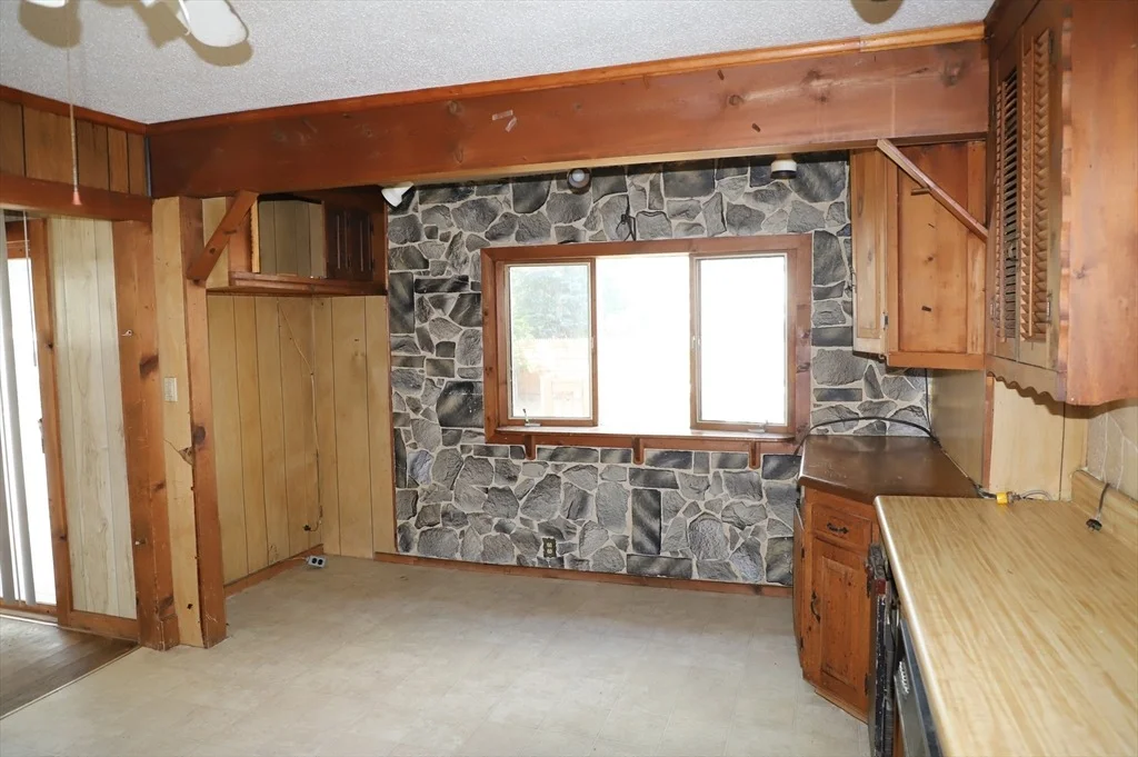 Photo of 129 Mooreland St.